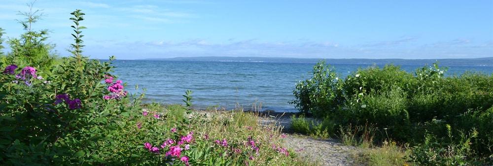 Stafford's Bay View Inn photo 46
