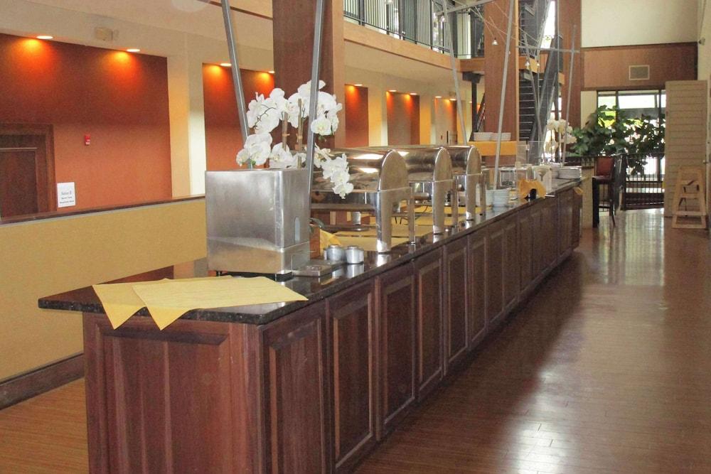 Radisson Hotel Lenexa Overland Park photo 33