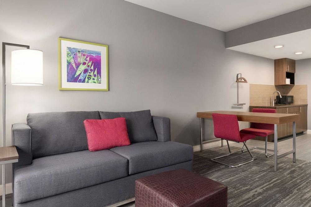 Hampton Inn Oklahoma City-I-40 E. (Tinker Air Force Base) photo 2