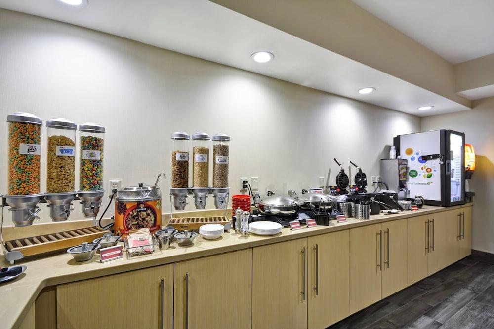TownePlace Suites by Marriott Sioux Falls photo 44