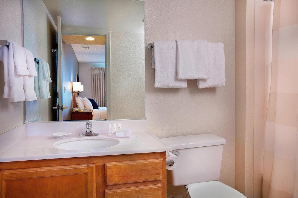 Residence Inn by Marriott Lake Oswego photo 7