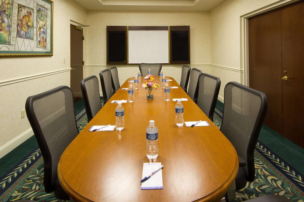 Hilton Garden Inn Jacksonville Airport photo 61