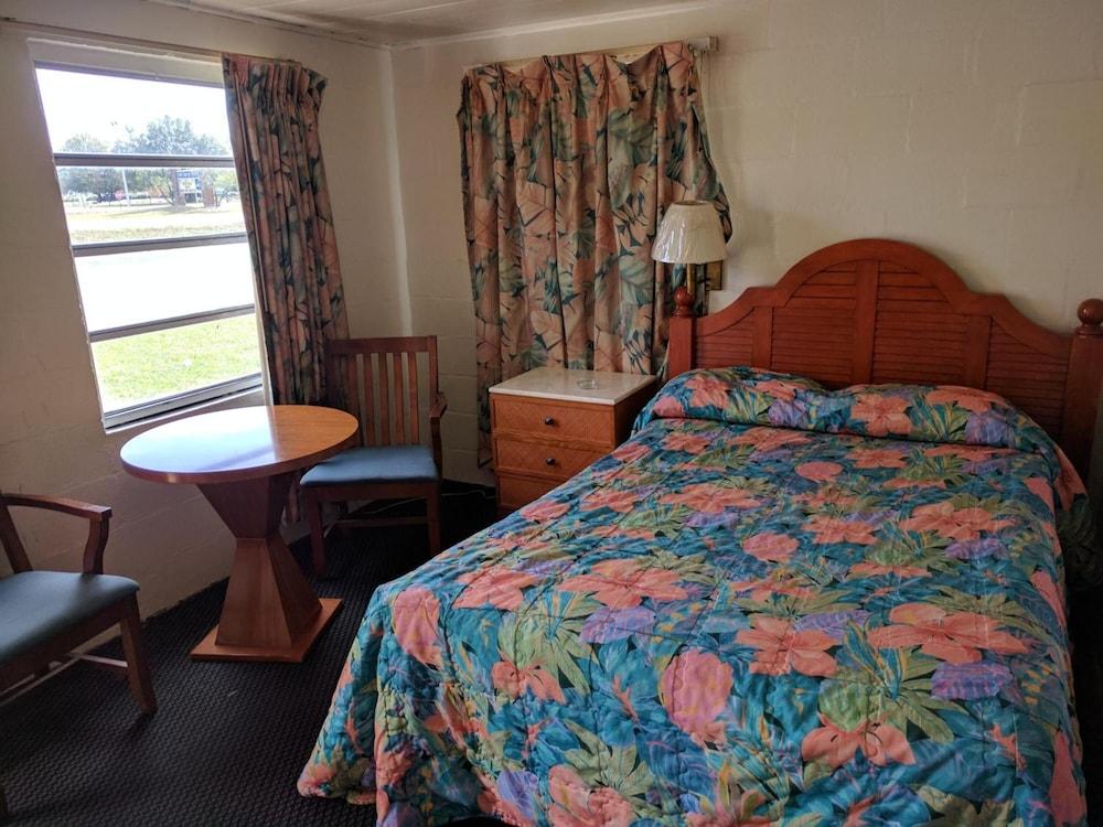 Desoto Motel photo 10