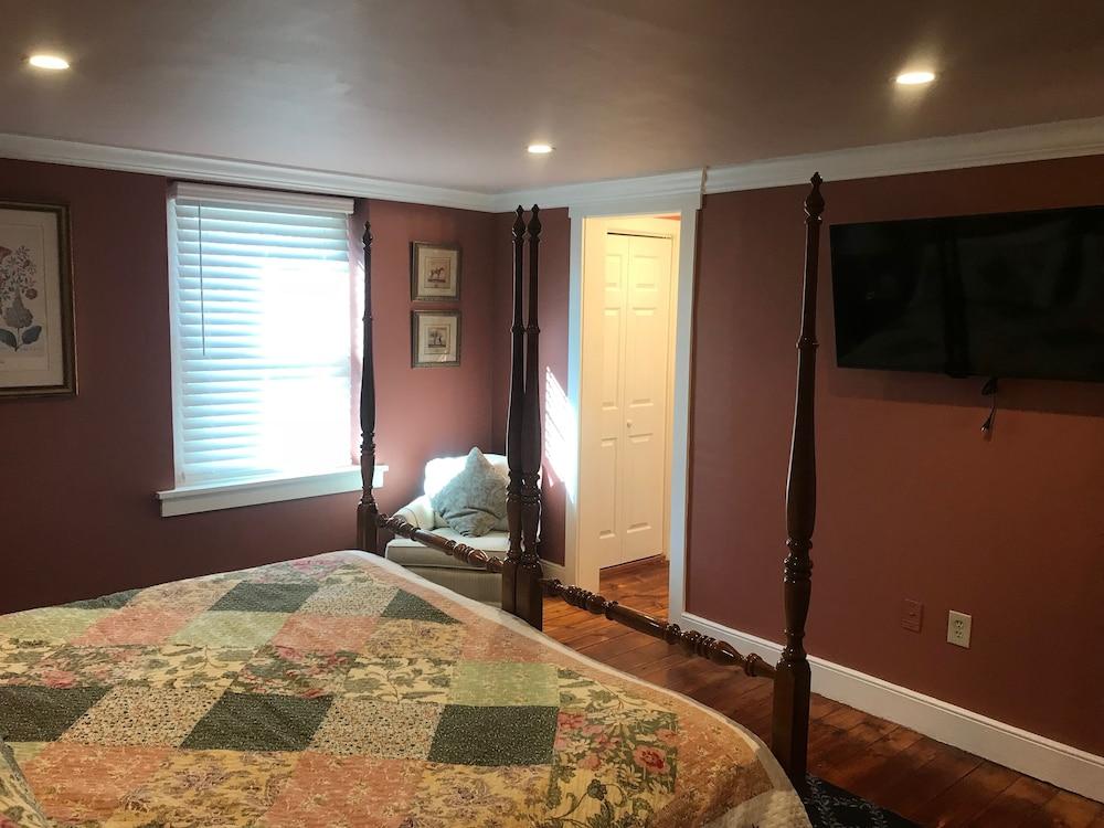 Stottsville Inn photo 53