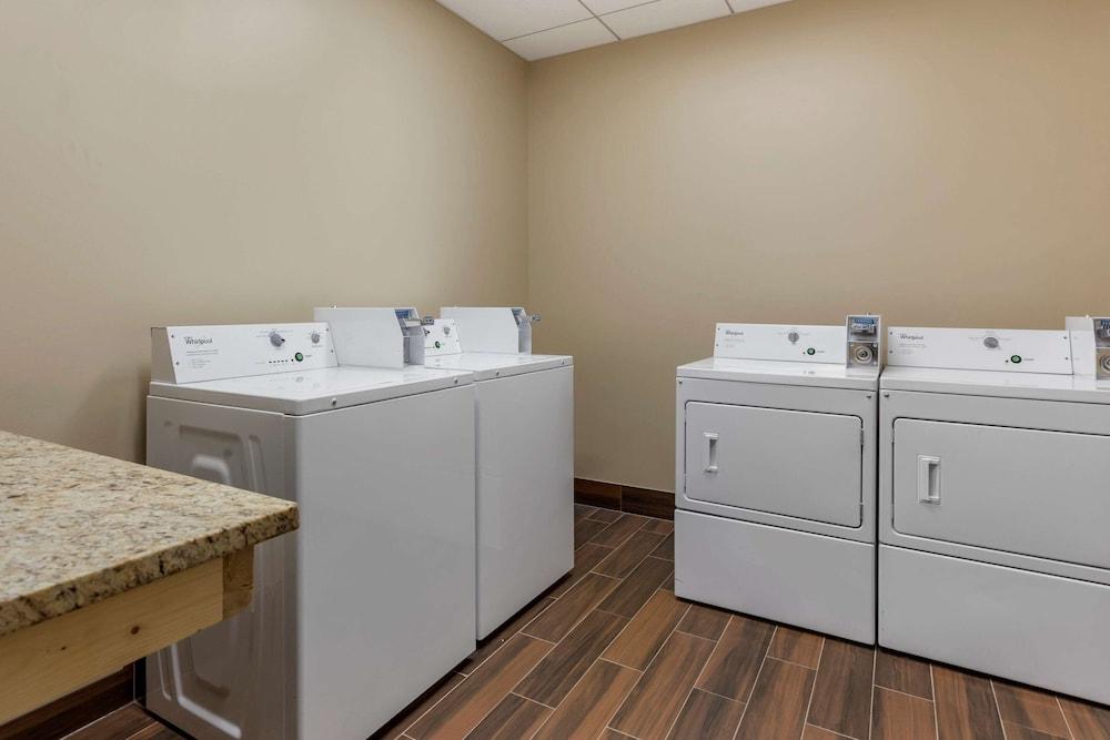 Comfort Inn & Suites Rochelle - DeKalb photo 46