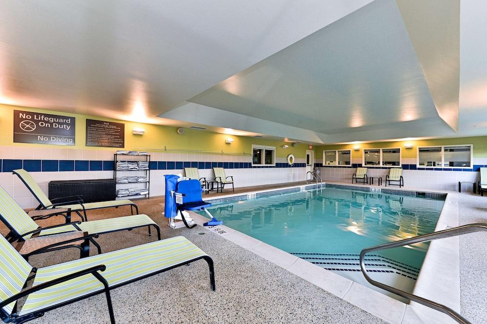 Hampton Inn Ellsworth/Bar Harbor photo 25