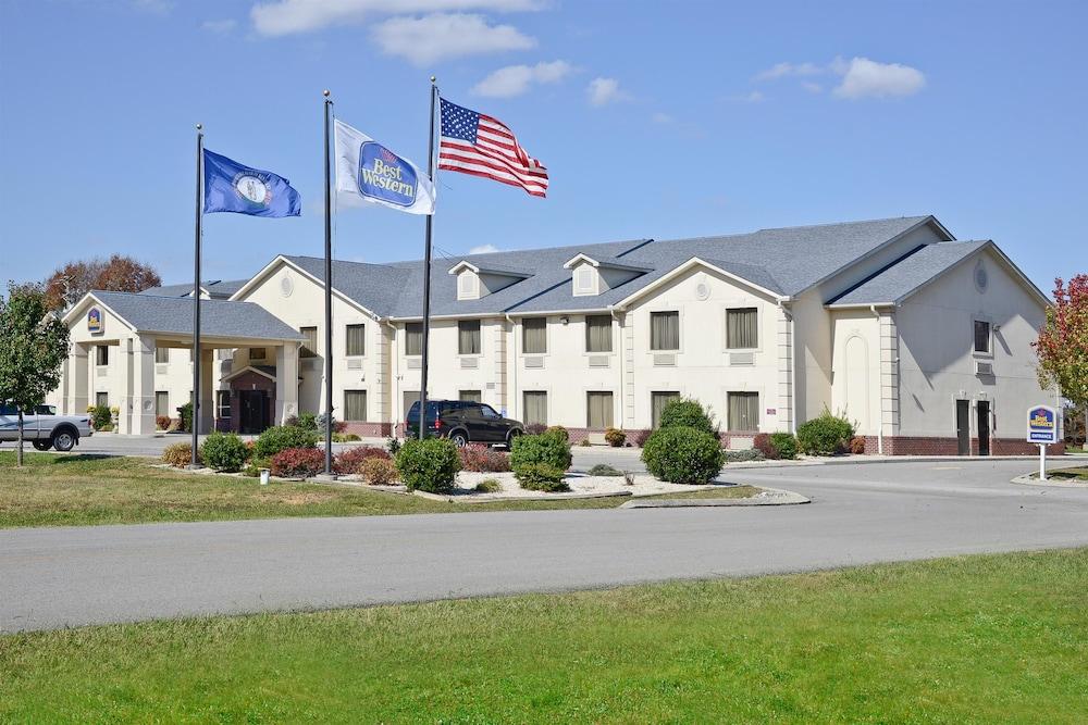 Baymont by Wyndham Albany photo 1