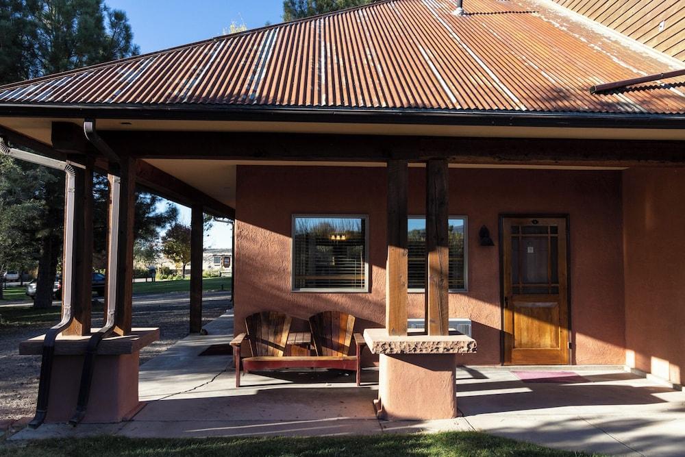 Boulder Mountain Lodge photo 17