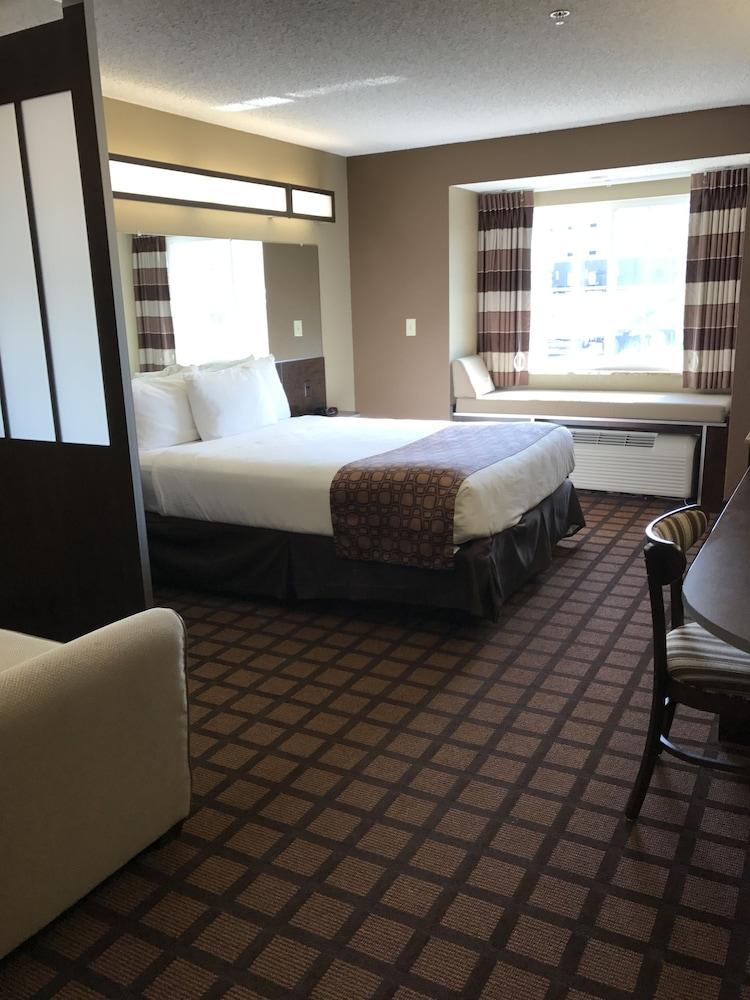 Microtel Inn & Suites by Wyndham Mansfield photo 9