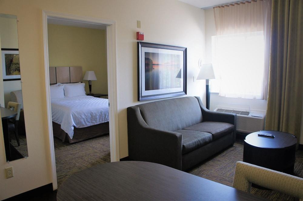 Candlewood Suites Clarksville by IHG photo 9
