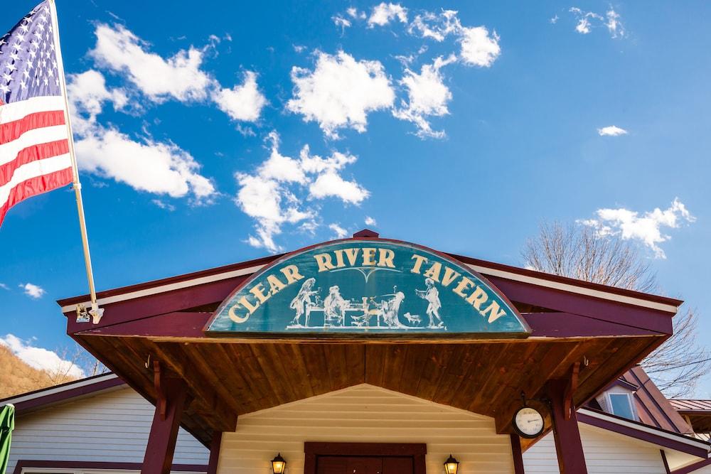 Clear River Inn photo 57