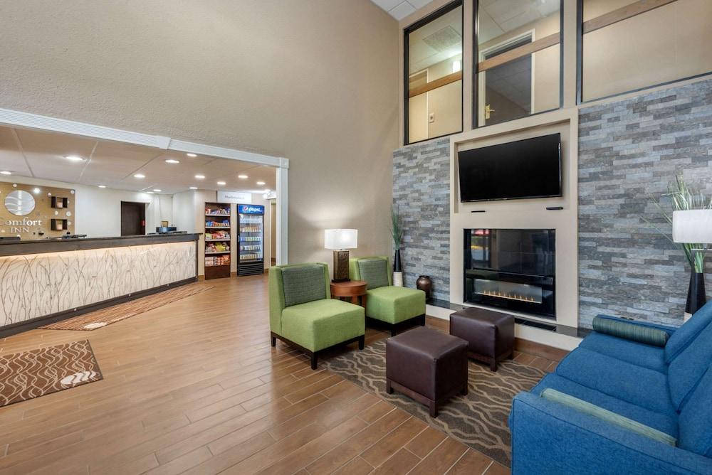 Comfort Inn Indianapolis South photo 2