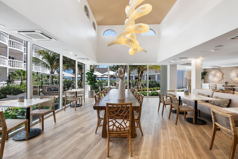 Beachcomber Resort & Club photo 60