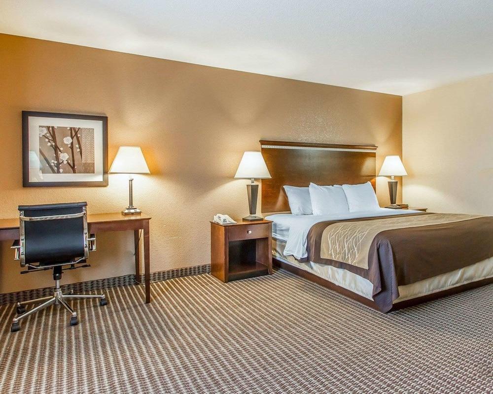 Quality Inn & Suites Mount Pleasant photo 6
