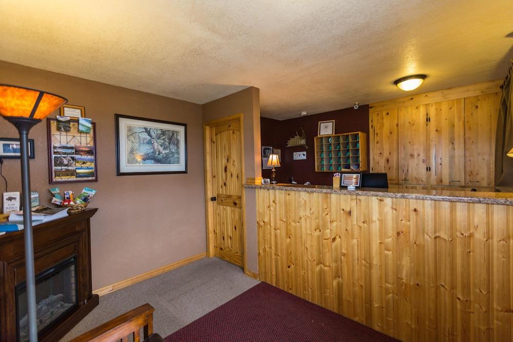 Falls Motel photo 30