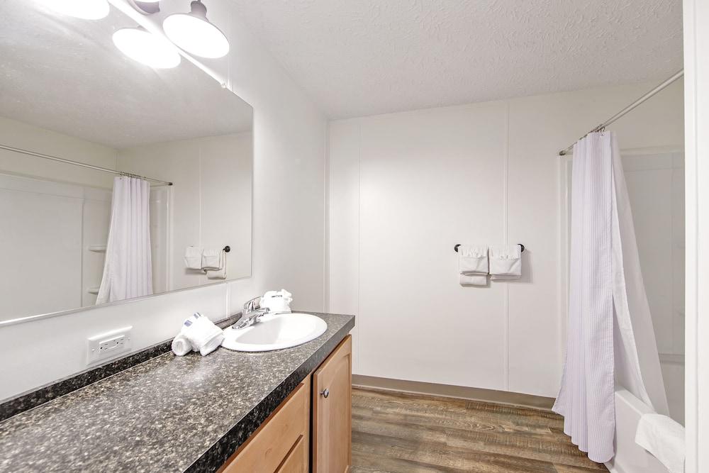 Southern Breeze Lodge photo 19