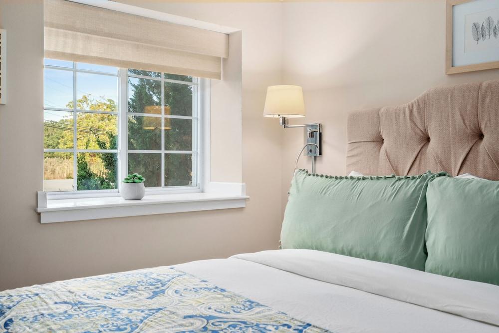 Guest House Suites photo 37