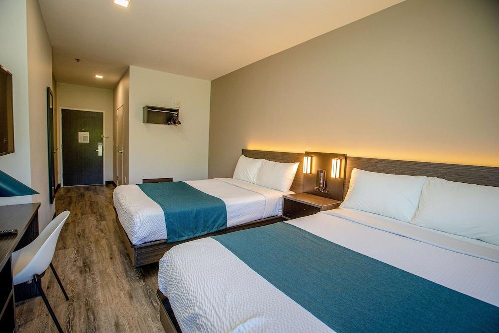 Motel 6 North Platte, NE - East photo 23