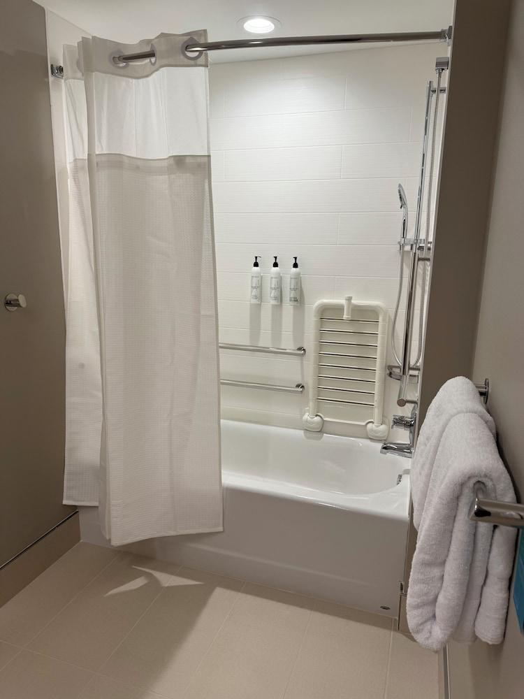 Springhill Suites By Marriott Fargo photo 22