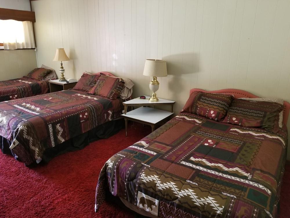 Duffer Motel photo 62