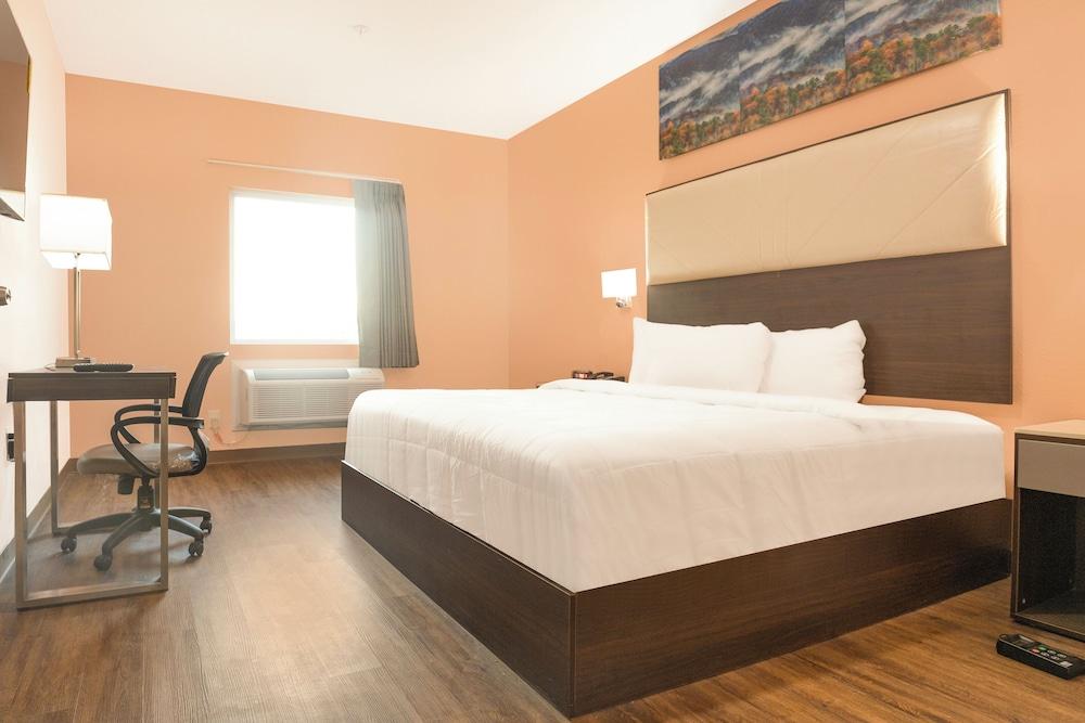 OYO Hotel Adairsville Calhoun South I-75 photo 29
