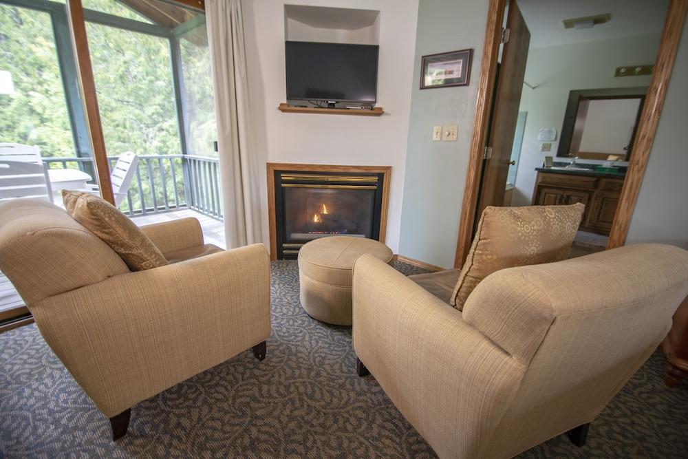 Ridges Inn & Suites photo 76