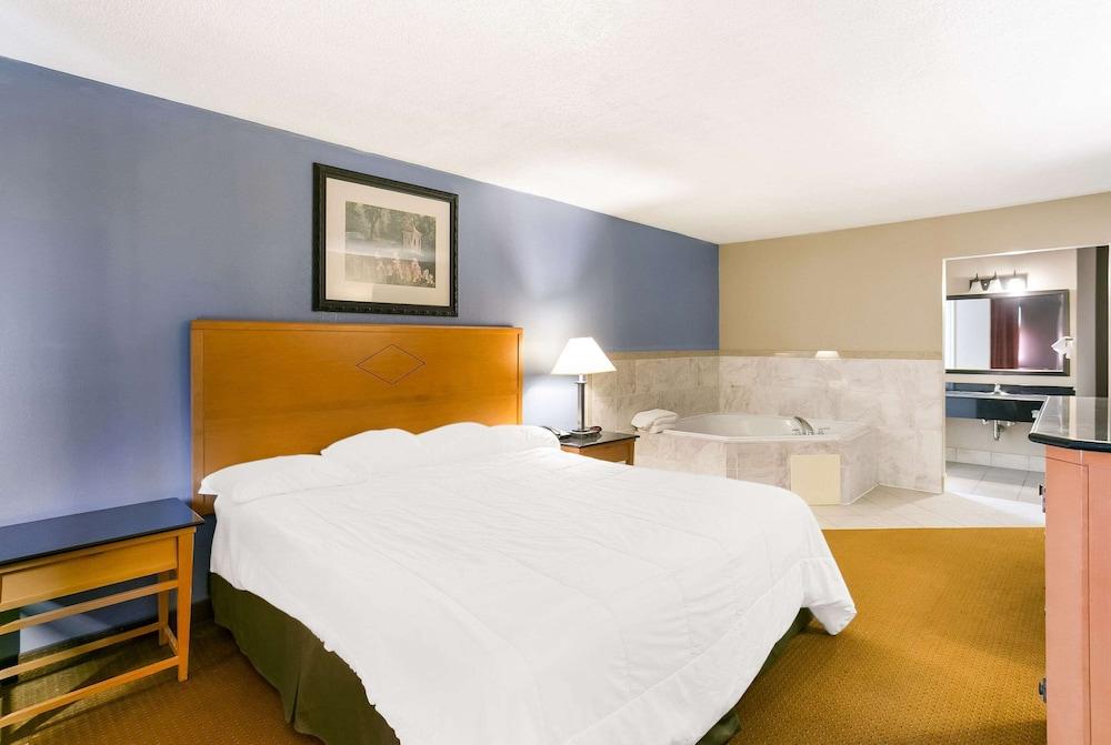 Dutchland Motel photo 3