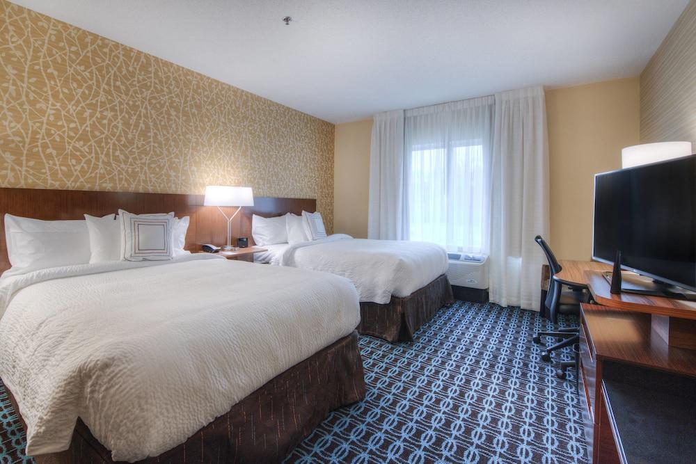 Fairfield Inn and Suites by Marriott Charlotte Airport photo 8