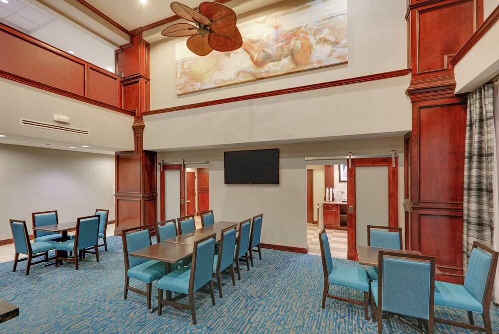 Hampton Inn & Suites Dallas-Arlington-South photo 27