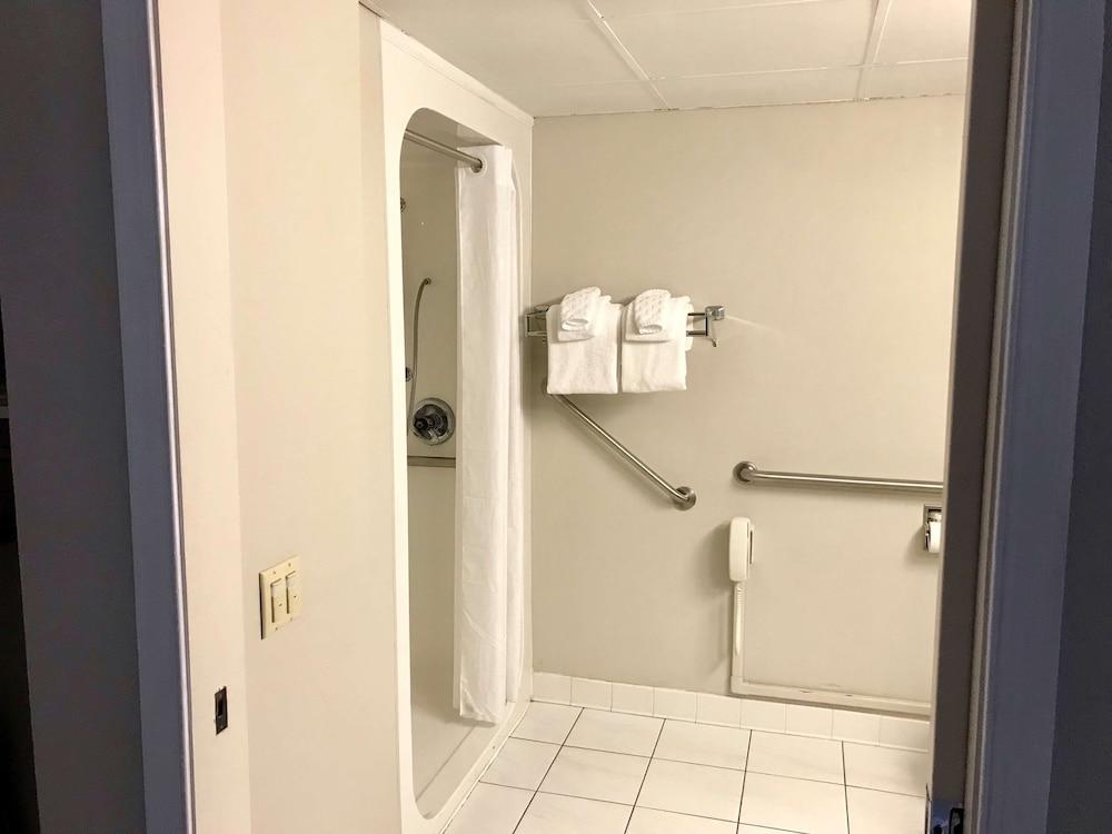 SureStay Plus Hotel by Best Western Lehigh Valley photo 22