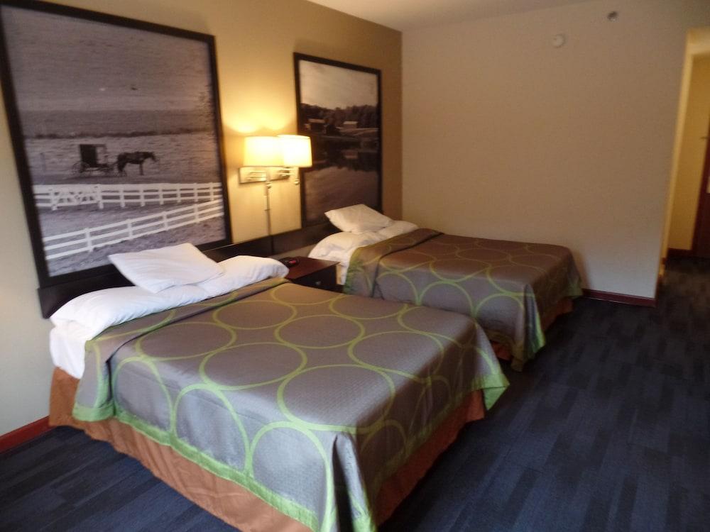 Super 8 by Wyndham Beaver Falls photo 5