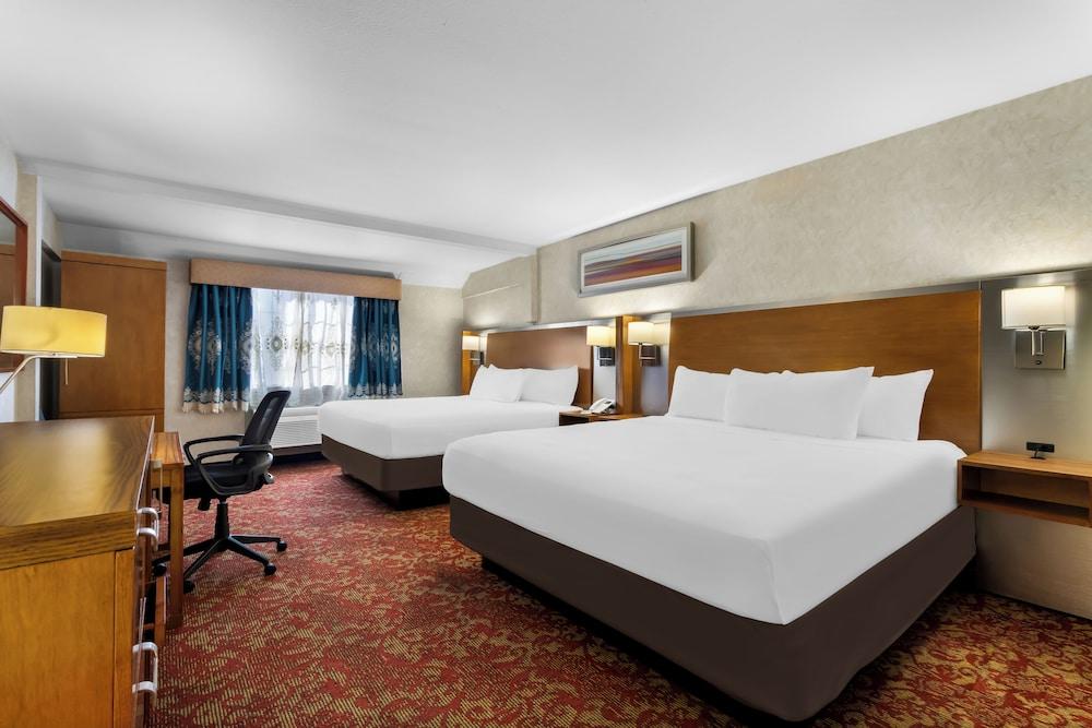 Hiltop Hotel photo 1