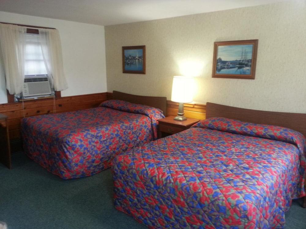 Bass River Motel photo 10