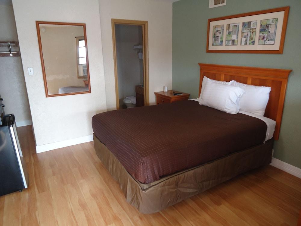 Budget Inn photo 5