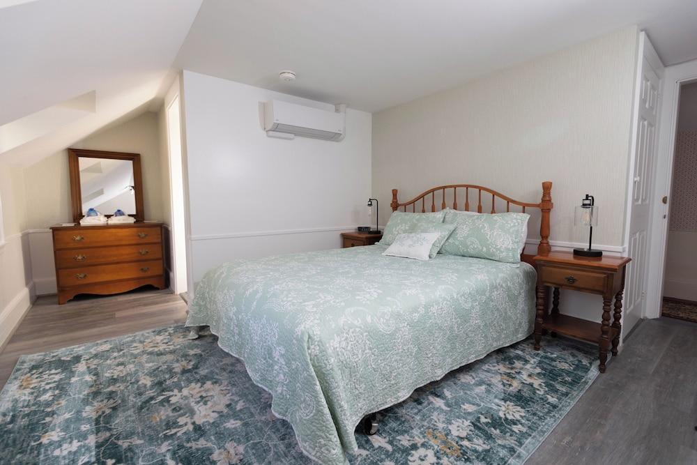 Blue Bear Inn photo 31