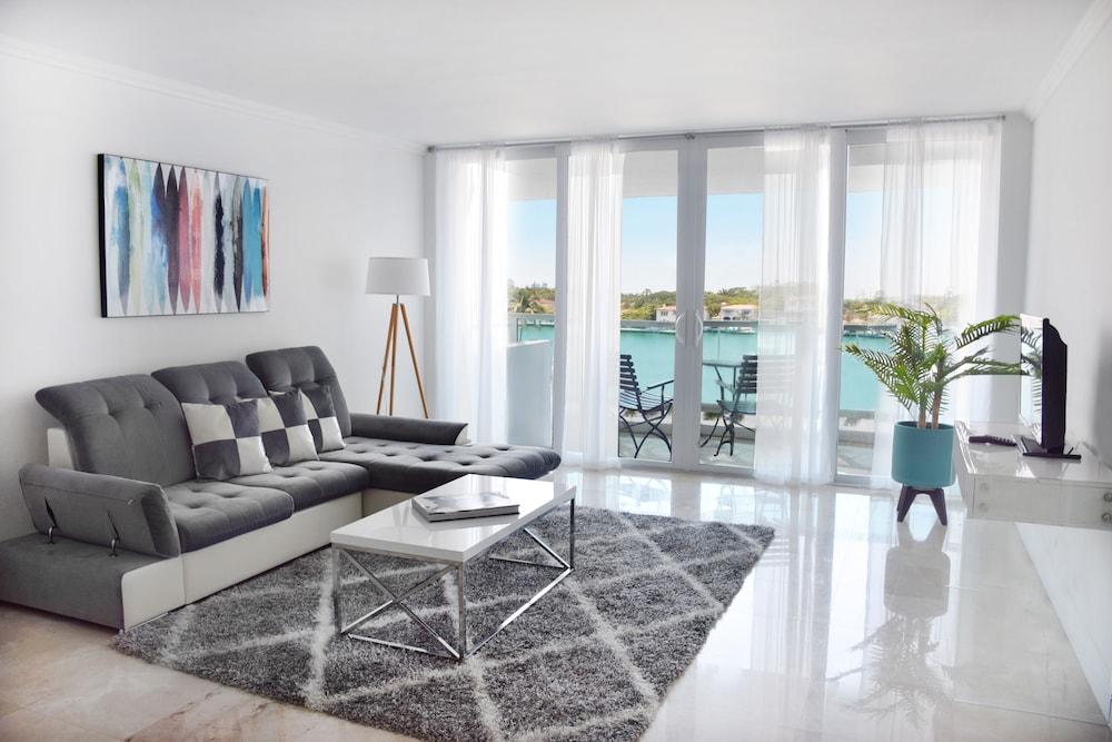 Seacoast Suites on Miami Beach photo 39