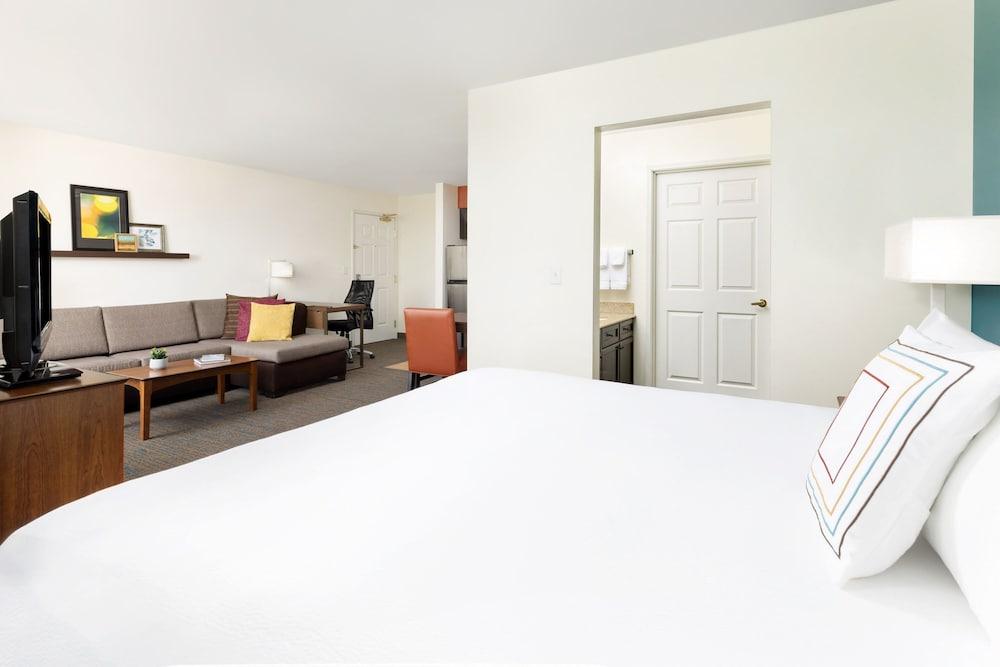 Residence Inn by Marriott Des Moines West photo 5