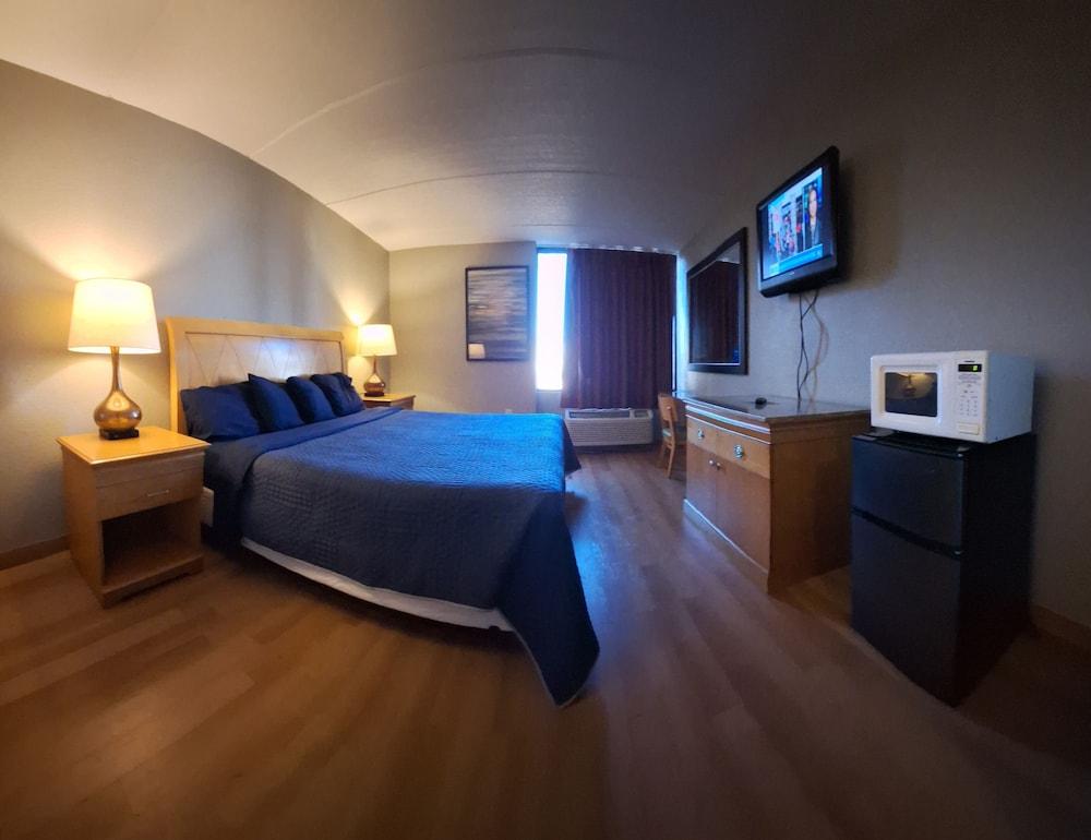 Madison Inn and Suites photo 56