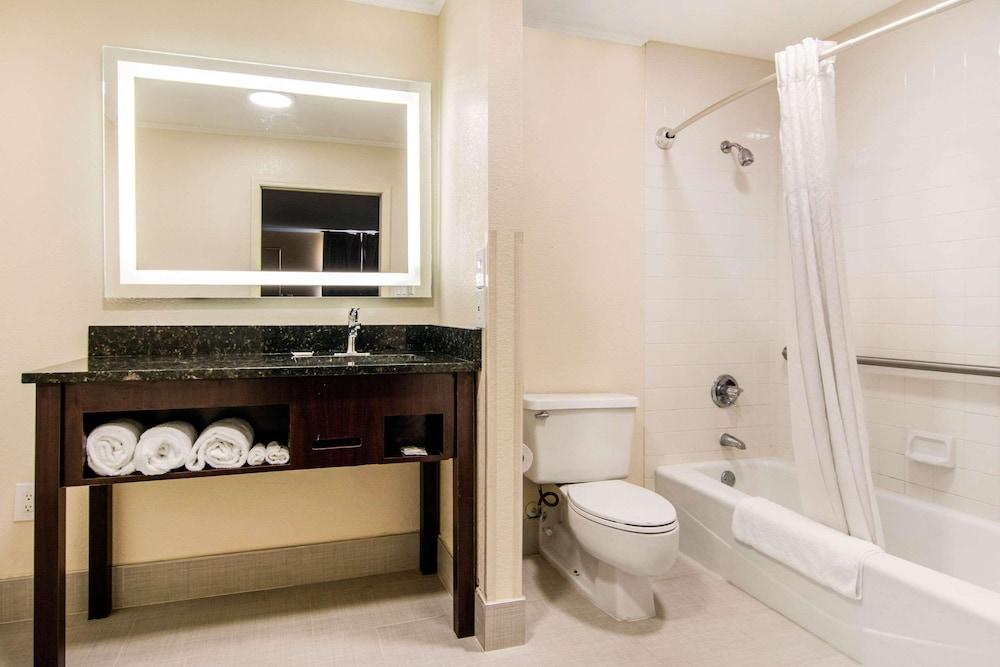 Quality Inn Toccoa photo 28