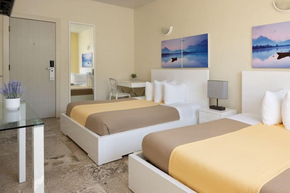 Ocean Five Hotel photo 13