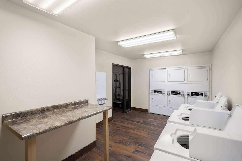 Birch Hill Suite Rochester – Med City photo 36