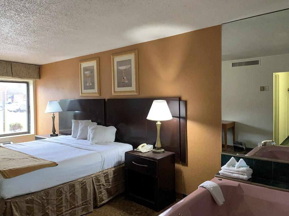 A Victory Inn - West Dearborn photo 8