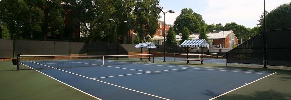 The Martha Washington Inn And Spa photo 57