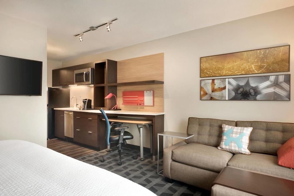 TownePlace Suites by Marriott Minooka photo 5