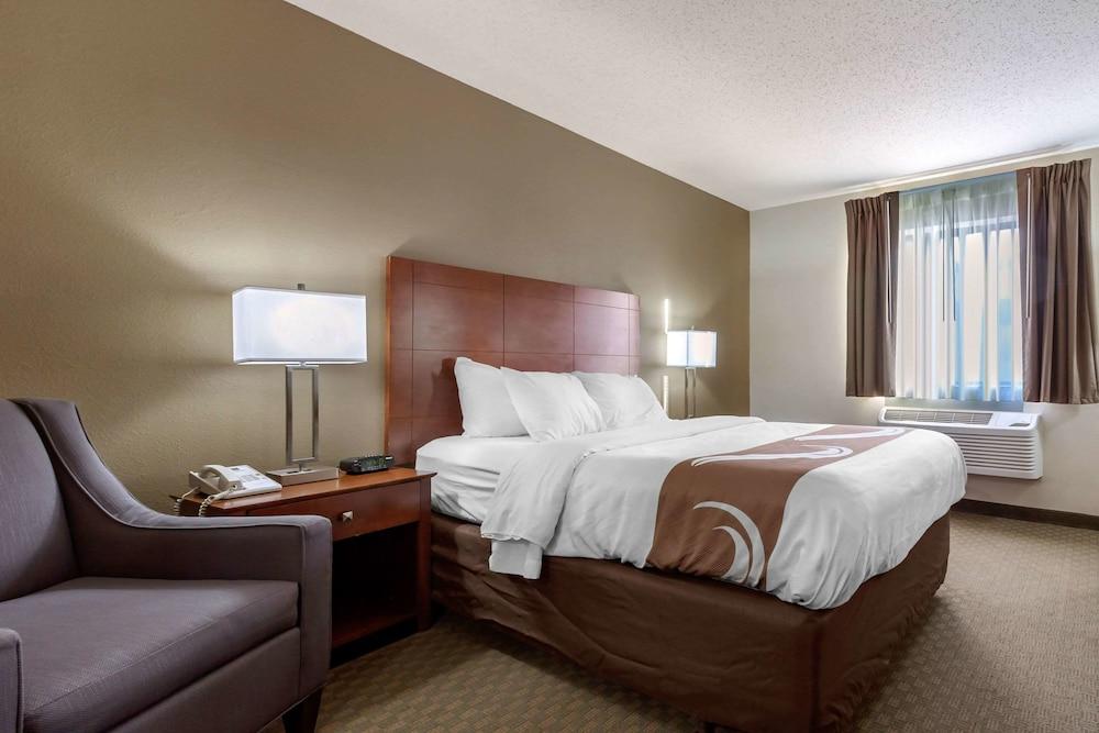 Quality Inn Hays I-70 photo 21