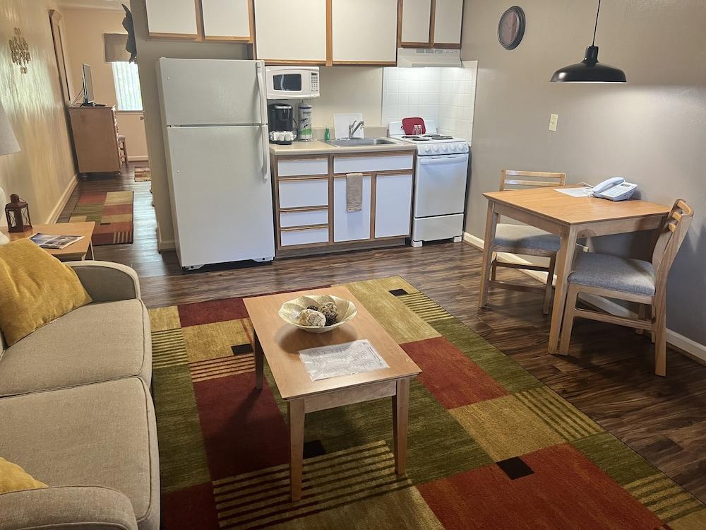 Affordable Suites of America Lynchburg photo 25