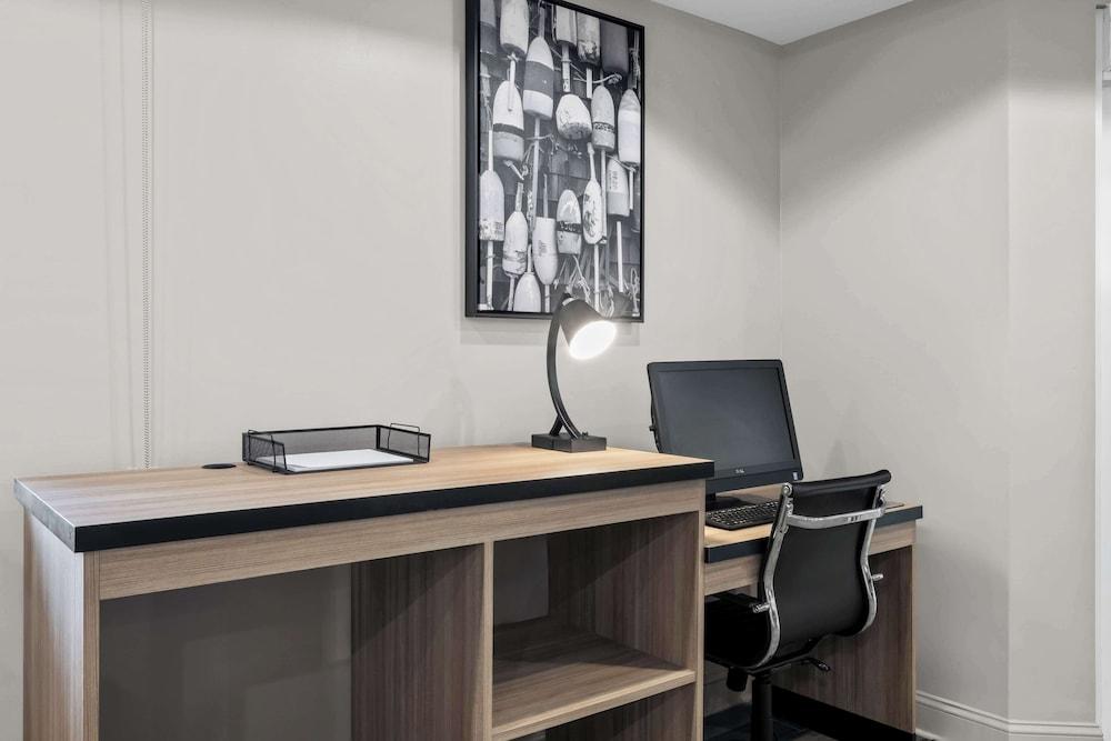 Best Western Dartmouth-New Bedford photo 30