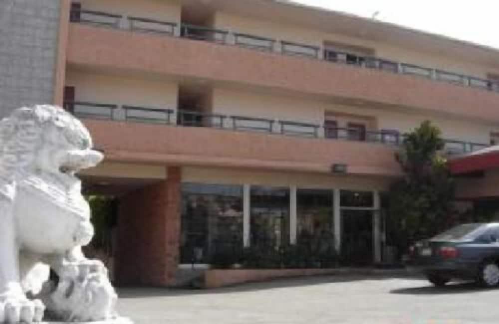 Royal Century Hotel photo 22