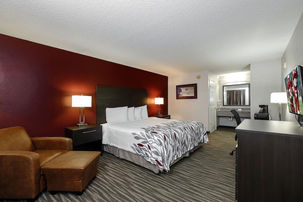 Red Roof Inn Defuniak Springs photo 8