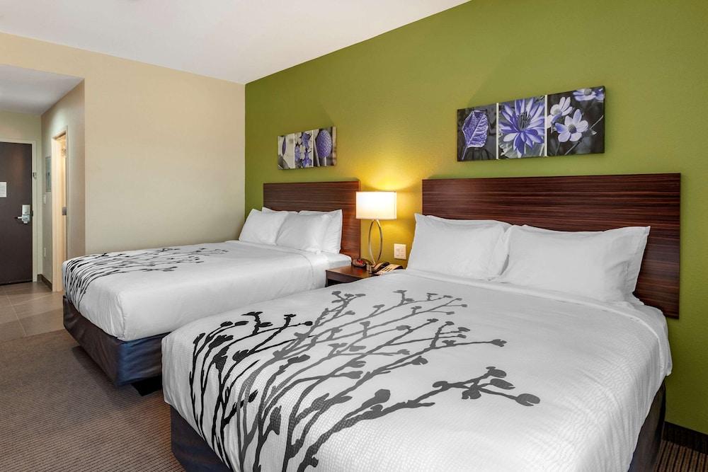 Sleep Inn & Suites Waller photo 10
